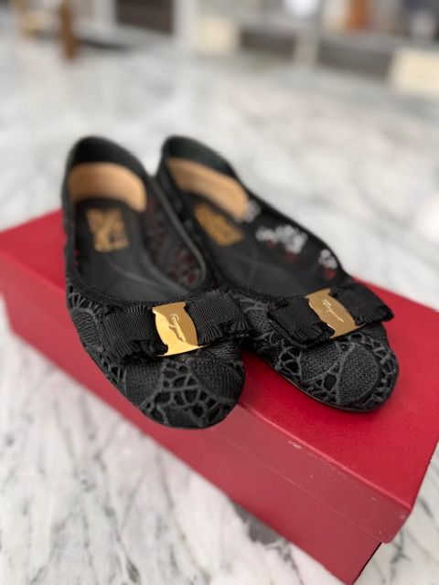 SALVATORE FERRAGAMMO FLATS, 31 (5.5 US)