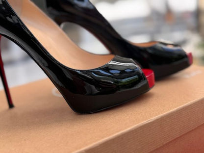 CHRISTIAN LOUBOUTIN DESIGNER HEELS, 37.5 (US 7/7.5)