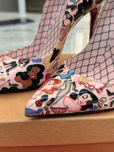 CHRISTIAN LOUBOUTIN DESIGNER HEELS, 37.5 (US 7/7.5)