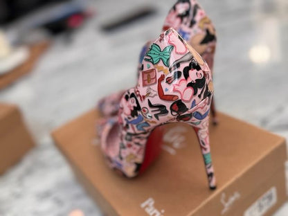 CHRISTIAN LOUBOUTIN DESIGNER HEELS, 37.5 (US 7/7.5)