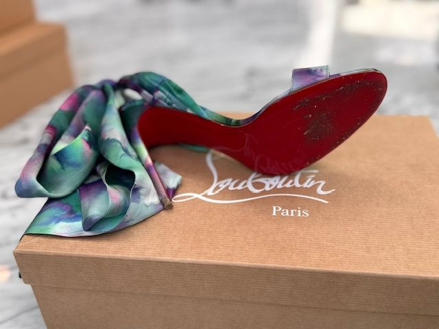 CHRISTIAN LOUBOUTIN DESIGNER HEELS, 37.5 (US 7/7.5)