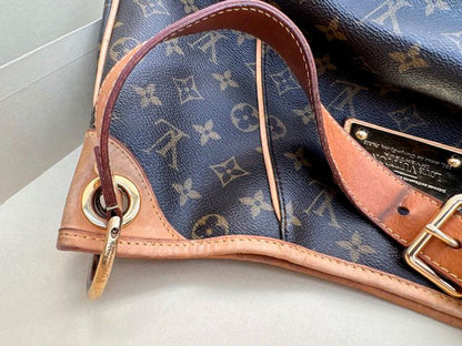 LOUIS VUITTON DESIGNER HANDBAG, SHOULDER BAG