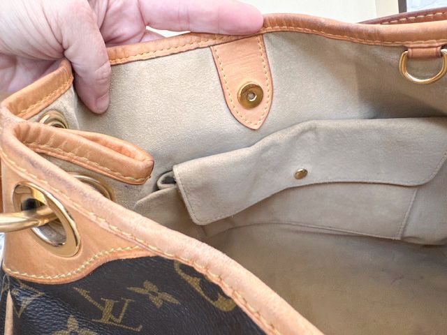 LOUIS VUITTON DESIGNER HANDBAG, SHOULDER BAG