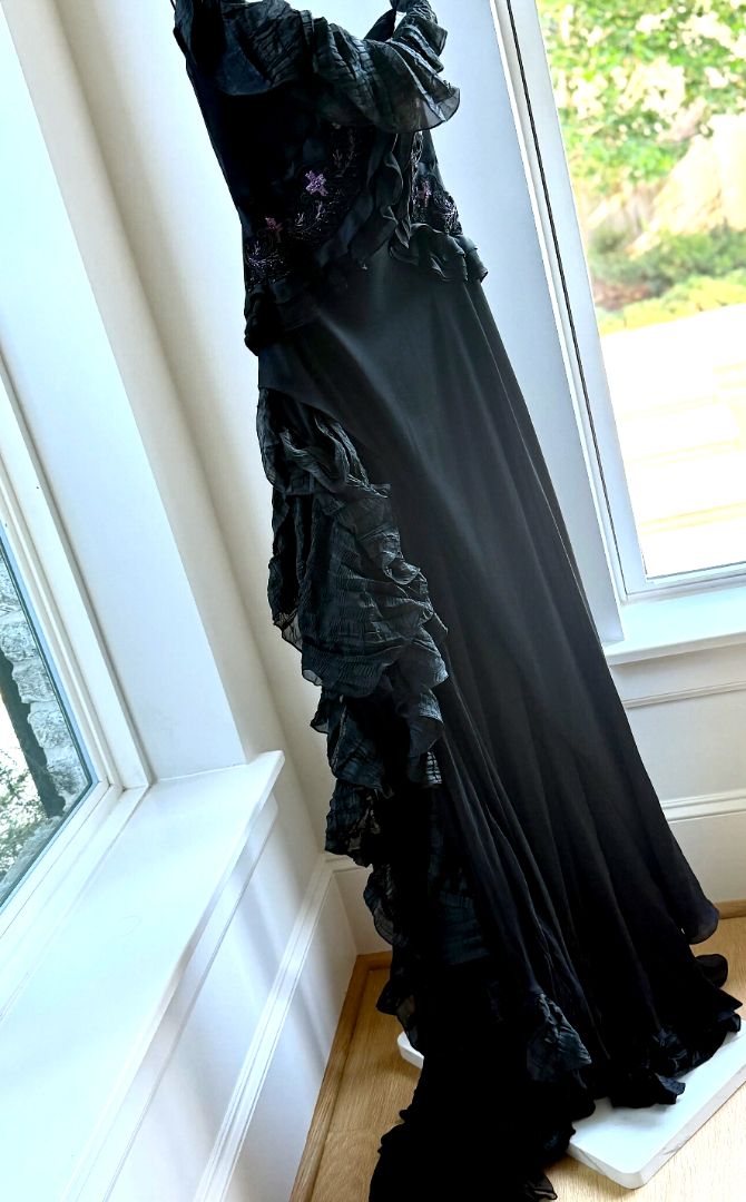 CHRISTIAN LACROIX FORMAL GOWN, 38/6